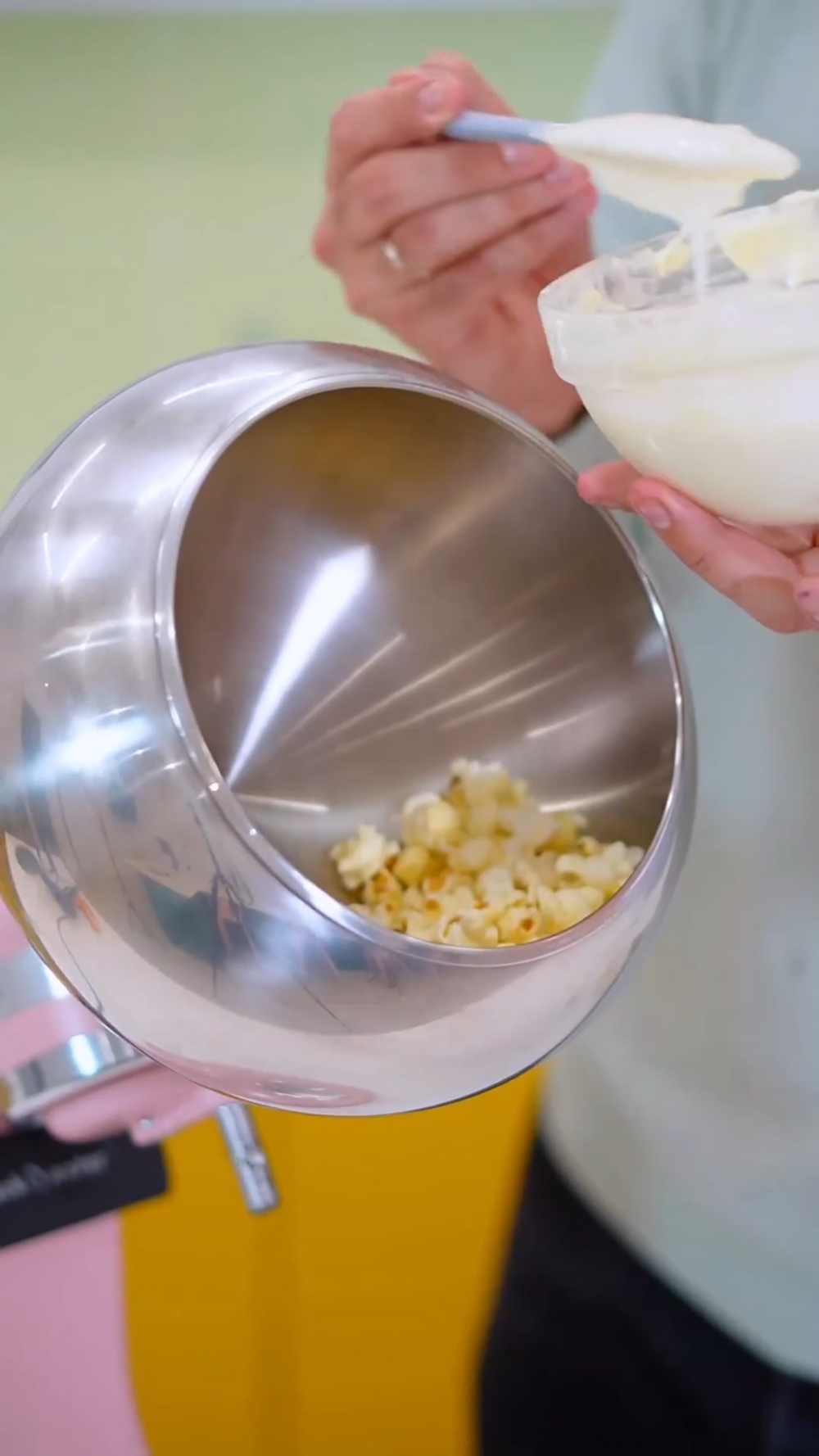 Chocolate Popcorn by @renancupcakes